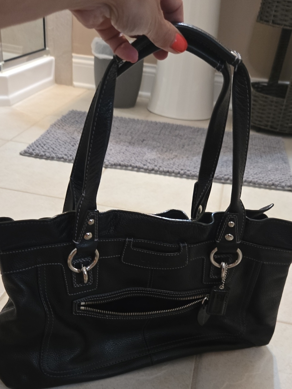 Coach Structured Black Leather Shoulder Bag - Elegant Everyday Carry